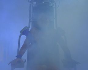 Natasha Henstridge, Sarah Wynter, Raquel Gardner nude - Species II (1995)