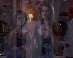 Natasha Henstridge, Sarah Wynter, Raquel Gardner nude - Species II (1995)