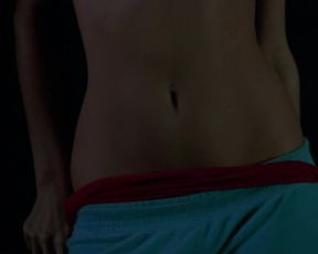 Paris Hilton Sexy nude - House of Wax (2005)