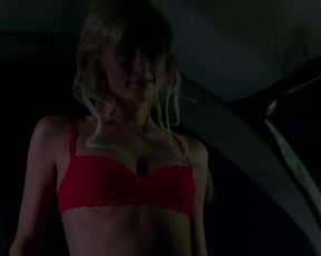 Paris Hilton Sexy nude - House of Wax (2005)