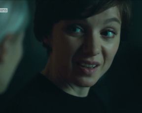 Sexy Mavie Hörbiger, Julia Koschitz - Spuren des Bösen. Begierde (2016) TV show scenes