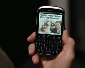 Naked scene Monica Bellucci - Mozart in the Jungle S03E03 (2016) TV show nudity video