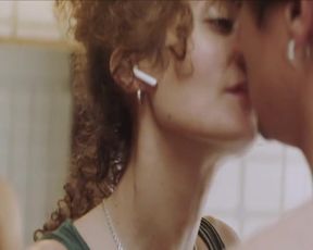 Naked scenes Irene Anula Sexy - Insuficiente (2017)