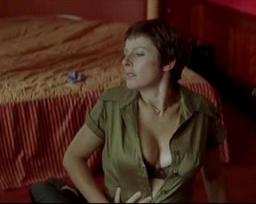 Hot scene Clotilde Hesme Nude - Les derniers jours du monde (2009) 