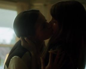 Celebrity Lesbian Video - Rooney Mara, Catherine Zeta-Jones Nude - Side effects (2012) 
