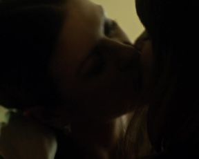 Celebrity Lesbian Video - Rooney Mara, Catherine Zeta-Jones Nude - Side effects (2012) 