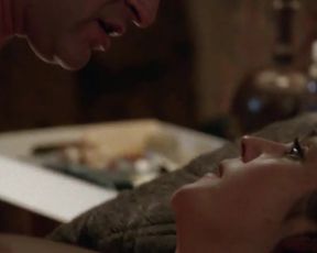 Hot actress Melanie Lynskey Nude - Togetherness s01e04 (US 2015) 