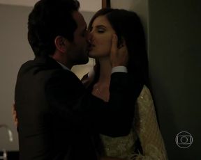 Sexy Camila Queiroz, Grazi Massafera Nude - Verdades Secretas (2015) Ep.6.7.8