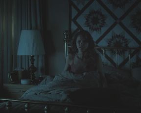 TV show scene Keri Russell nude - The Americans S04E05 (2016) 