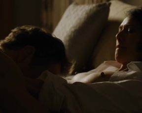 Hot actress Lena Headey nude - Zipper (2015) 