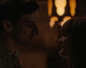 Actress Ella Purnell hot scene - Sweetbitter s01e03 (2018, NUDE) Nudity and Sex in TV Show