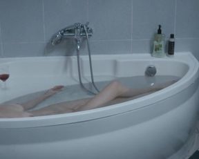 Celebs Cristina Florea Nude - Perfect Sãnãtos (SEXY, 2017)