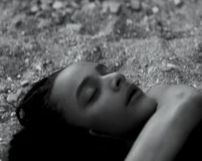 Sasha Lane Nude - Moses Sumney - Lonely World (2017)
