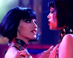 Celebs Elizabeth Berkley, Gina Gershon Nude - Showgirls (1995)