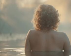 Aglaya Tarasova Nude - Tanki (2018)