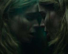 Rooney Mara Nude - Una (2016)