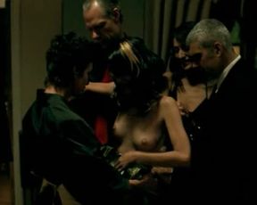 Nude Hardcore (2004)