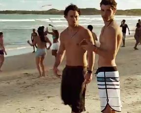 Hot scene Nathalia Dill, Lívia De Bueno Nude - Paraísos Artificiais (BR 2012) 