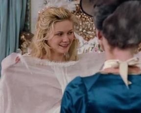Sexy Kirsten Dunst Nude - Marie Antoinette (2006) 