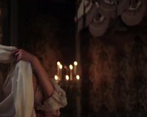 Sexy Kirsten Dunst Nude - Marie Antoinette (2006) 