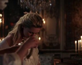 Sexy Kirsten Dunst Nude - Marie Antoinette (2006) 