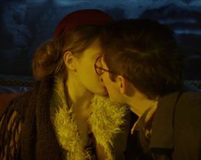 Sexy Paulina Galazka Nude - Wspomnienie poprzedniego lata (2013) 