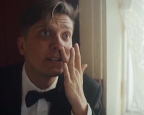 Hot actress Alina Tomnikov Nude - Donna s01 (2018) 