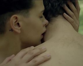 Toinette Laquière, Camille Voglaire, Chloé Petit Nude - Transferts (2017)