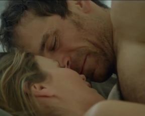 Toinette Laquière, Camille Voglaire, Chloé Petit Nude - Transferts (2017)