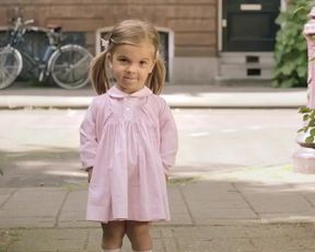 Romy Lauwers Nude - Het Leven Is Vurrukkulluk - Extra Scene (NL 2018)