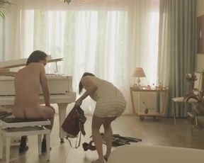 Romy Lauwers Nude - Het Leven Is Vurrukkulluk (2018)