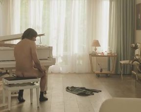 Romy Lauwers Nude - Het Leven Is Vurrukkulluk (2018)