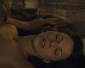 Jessica Schwarz Nude - Adieu Paris (2013)