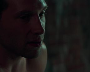 Sexy Emilia Clarke nude - Terminator Genisys (2015) 