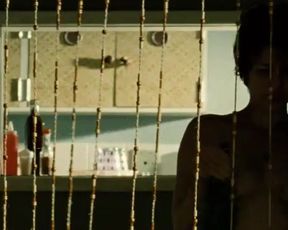 Sexy Leandra Leal, Thalita Carauta Nude - O Lobo atras da Porta (2013) 