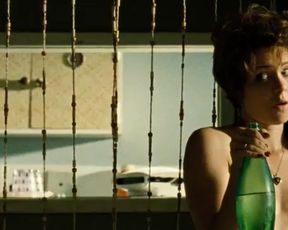 Sexy Leandra Leal, Thalita Carauta Nude - O Lobo atras da Porta (2013) 