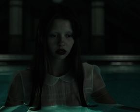 Mia Goth, Annette Lober - A Cure For Wellness (2016)