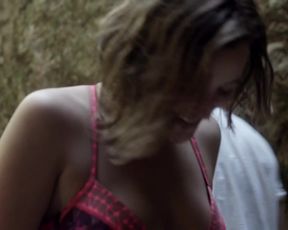 Sarah Dumont Sexy - Serpent (2017)