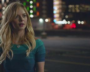 TV show scene Frankie Shaw, Samara Weaving - SMILF s01e03 (2017) 