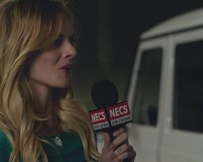 TV show scene Frankie Shaw, Samara Weaving - SMILF s01e03 (2017) 