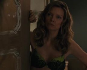 Jennifer Lawrence Nude, Michelle Pfeiffer Hot - Mother! (2017)