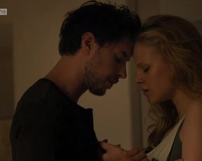 Lili Epply Nude - Mein Fleisch und Blut (2016)