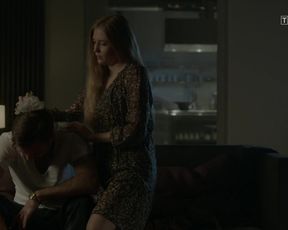 Naked scene Paulina Chapko Nude - Miasto skarbow s01e09 (2017) TV show nudity video