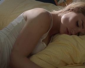 Emma Rigby Nude - Hollywood Dirt (2017)