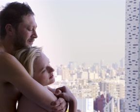 Actress Elisabeth Moss Sexy - Tokyo Project (2017)