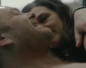 TV show scene Margo Verhoeven, Saskia Temmink Nude - Van God Los s04e02 (2017) 