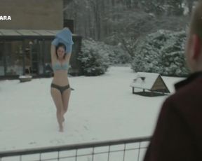 TV show scene Margo Verhoeven, Saskia Temmink Nude - Van God Los s04e02 (2017) 