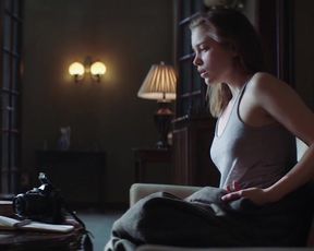 Sophie Cookson Nude - The Crucifixion (2017)