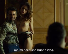 Naked scene Chiara Bianchino, Catherine Del Carmen Barreto Martinez Nude - Gomorra s03e02 TV show nudity video