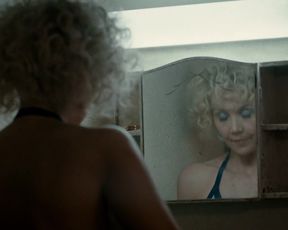 Naked scene Maggie Gyllenhaal Nude - The Deuce s01e01 (2017) TV show nudity video